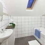 Rozmaring Vendeghaz 4*