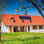Vendégház Rozmaring Zengővárkony