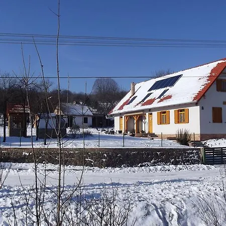 Gasthuis Rozmaring Vendeghaz 4*