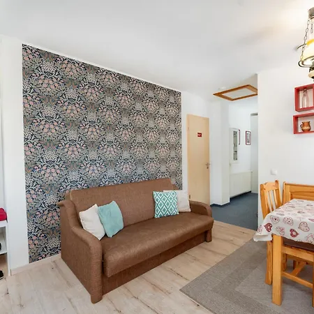 Rozmaring Vendeghaz Guest house 4*