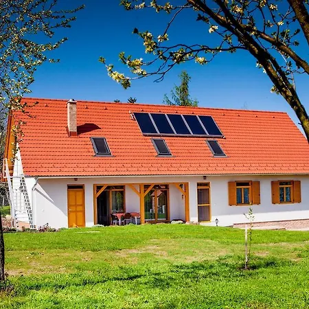 Gasthuis Rozmaring Vendeghaz Zengővárkony