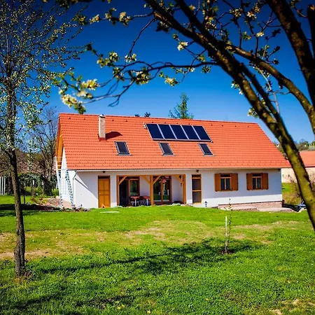 Guest house Rozmaring Vendeghaz