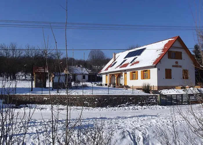 Penzion Rozmaring Vendeghaz 3*