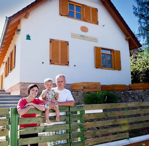 Penzion Rozmaring Vendeghaz Zengővárkony