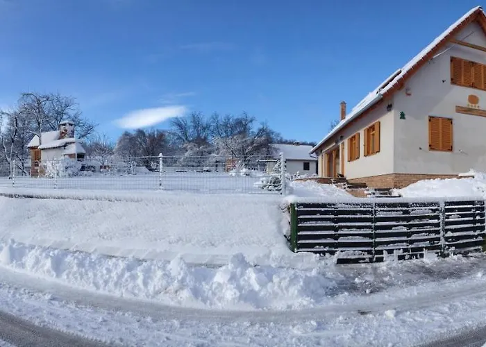 Rozmaring Vendeghaz Zengővárkony